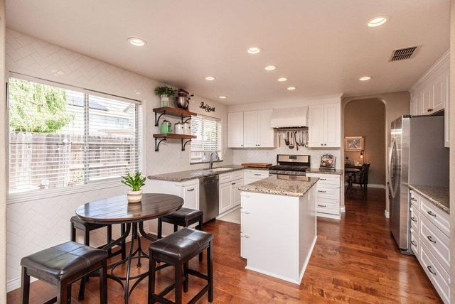 3076 Sherman Isl Rd, West Sacramento, CA 95691