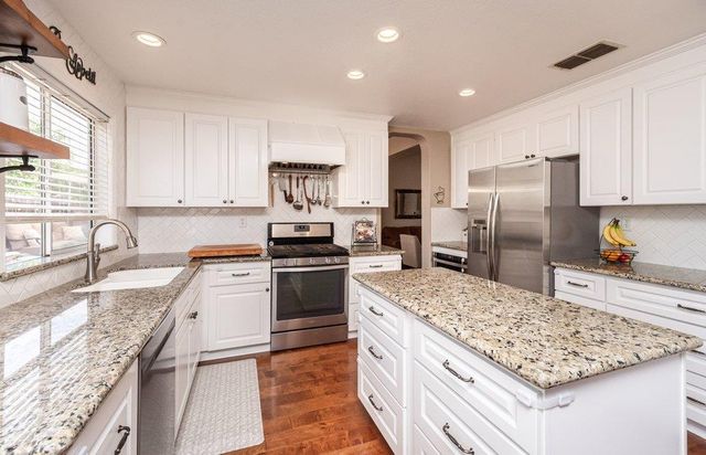 3076 Sherman Isl Rd, West Sacramento, CA 95691