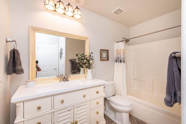 3076 Sherman Isl Rd, West Sacramento, CA 95691