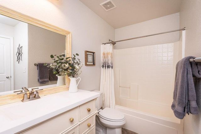 3076 Sherman Isl Rd, West Sacramento, CA 95691