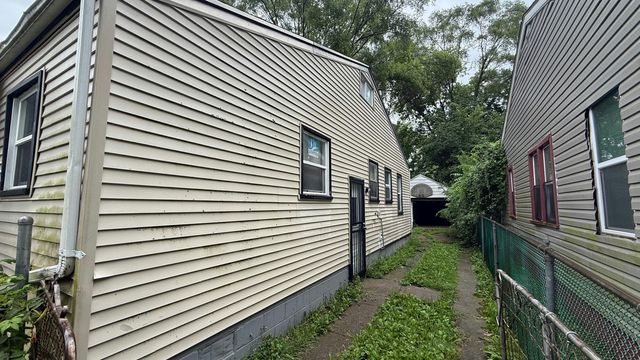 16172 Fenton Street, Detroit, MI 48219