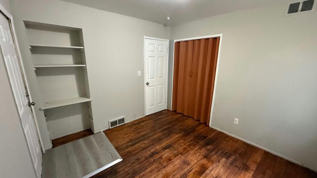 16172 Fenton Street, Detroit, MI 48219