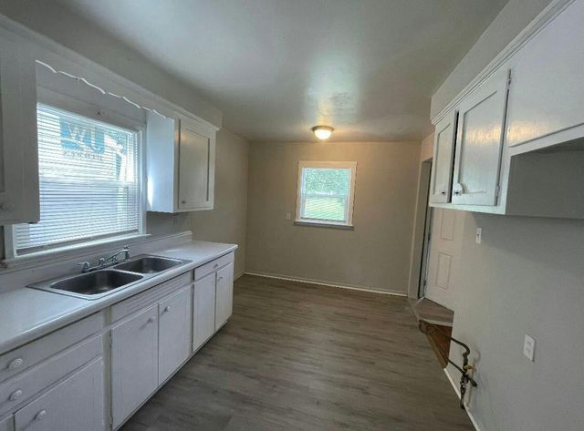 16172 Fenton Street, Detroit, MI 48219