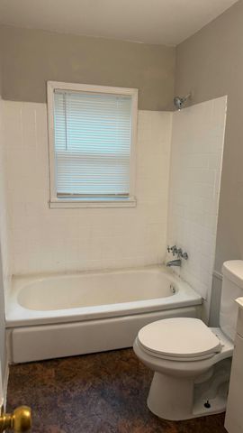 16172 Fenton Street, Detroit, MI 48219