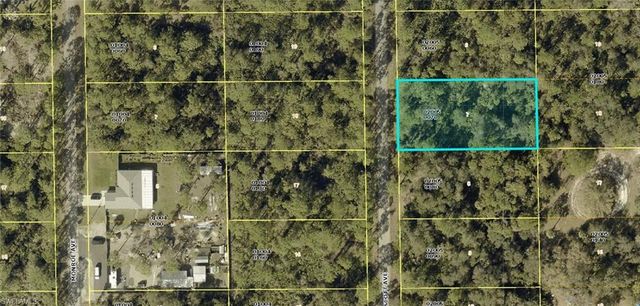 2010 Scott AVE, Alva, FL 33920