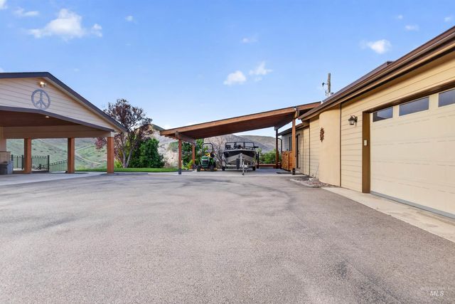 7777 N Pierce Park Rd., Boise, ID 83714