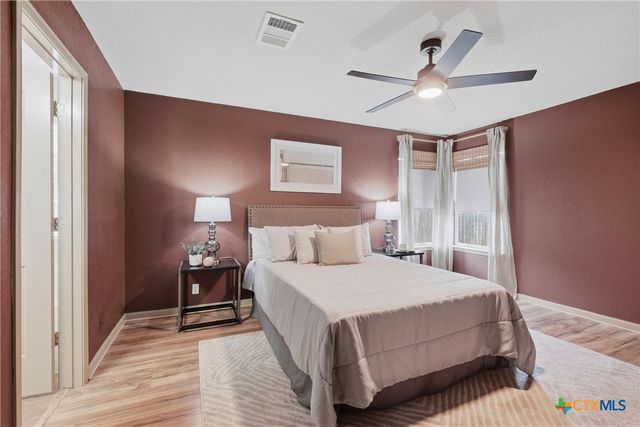 578 Briggs Dr, New Braunfels, TX 78130