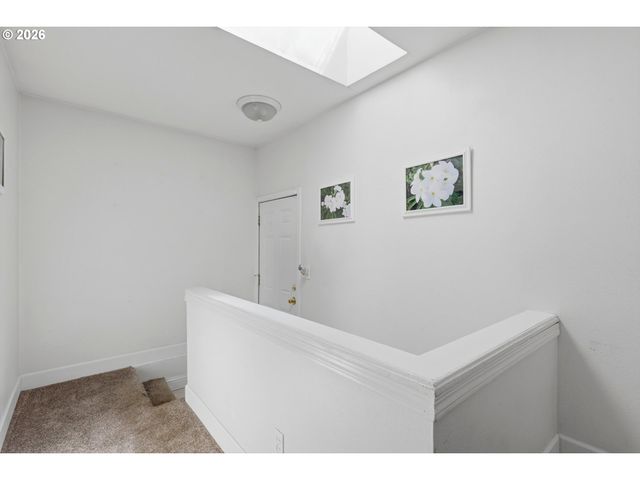 18232 Se CLINTON St, Gresham, OR 97030