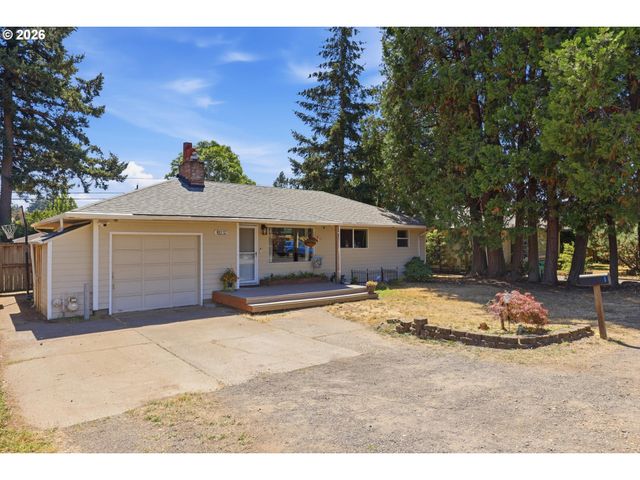 18232 Se CLINTON St, Gresham, OR 97030