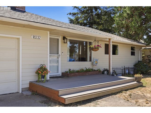 18232 Se CLINTON St, Gresham, OR 97030