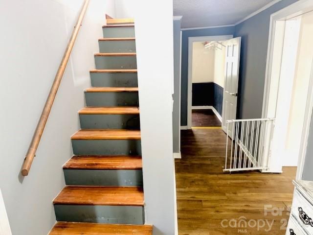 602 E Lee Avenue, Bessemer City, NC 28016