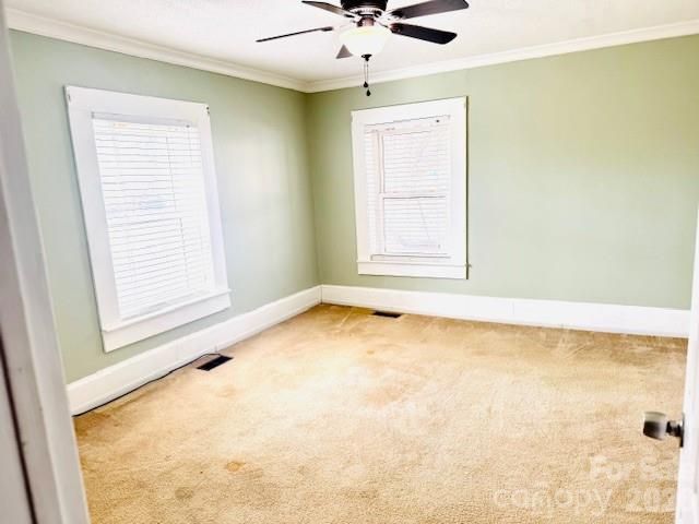 602 E Lee Avenue, Bessemer City, NC 28016