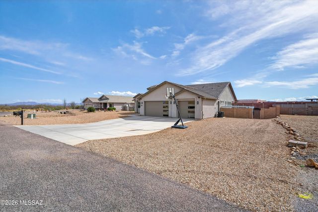 5556 E Wisteria Court, Sierra Vista, AZ 85650