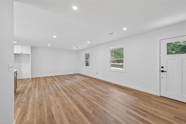 1094 B Whitfield Road, Jefferson, GA 30549