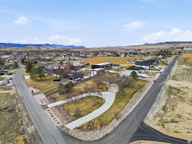395 E 300 S, Gunnison, UT 84634