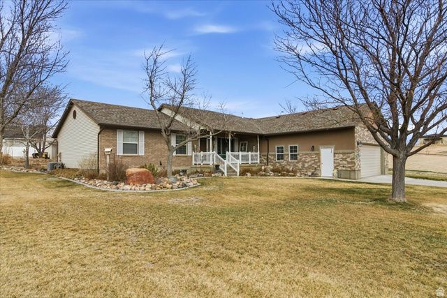 395 E 300 S, Gunnison, UT 84634