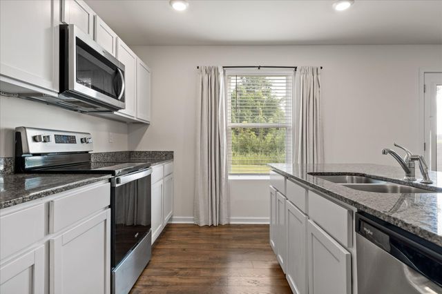260 Quarter Street, Rossville, GA 30741