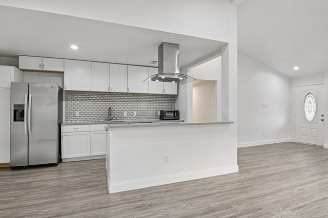 3035 Townsend Drive, Dallas, TX 75229