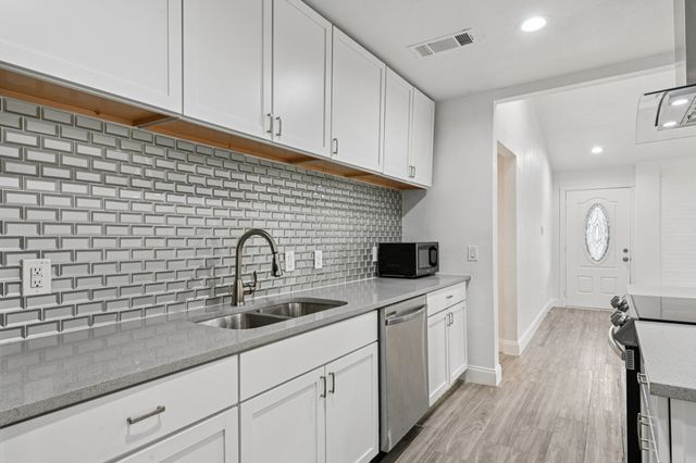 3035 Townsend Drive, Dallas, TX 75229