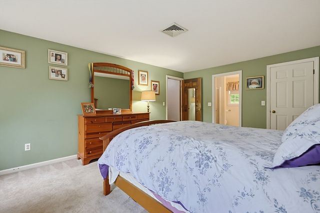 60 Forest View Dr, Millville, MA 01529