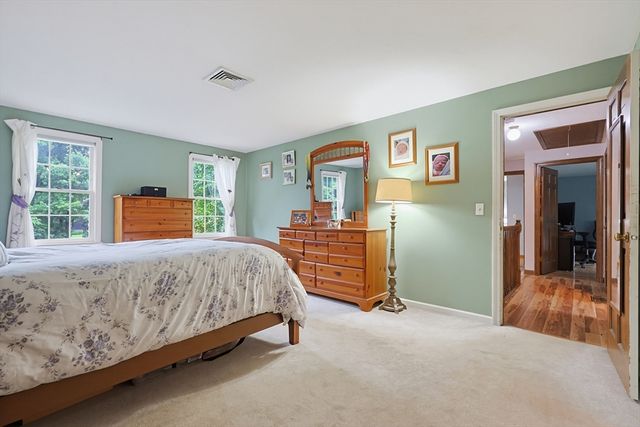 60 Forest View Dr, Millville, MA 01529
