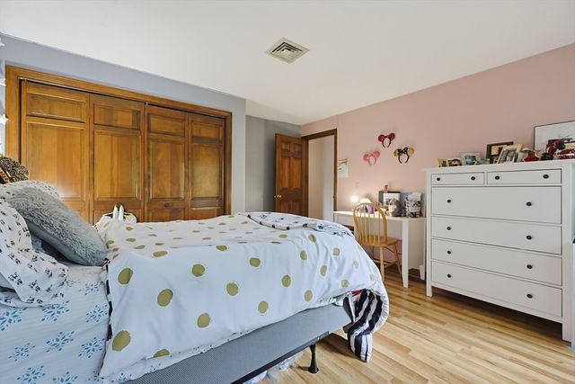 60 Forest View Dr, Millville, MA 01529
