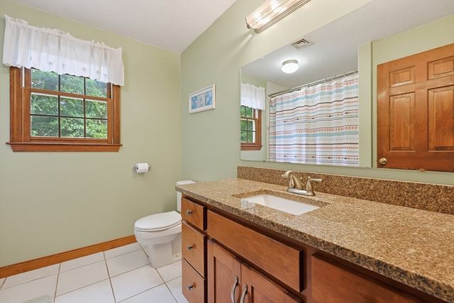 60 Forest View Dr, Millville, MA 01529