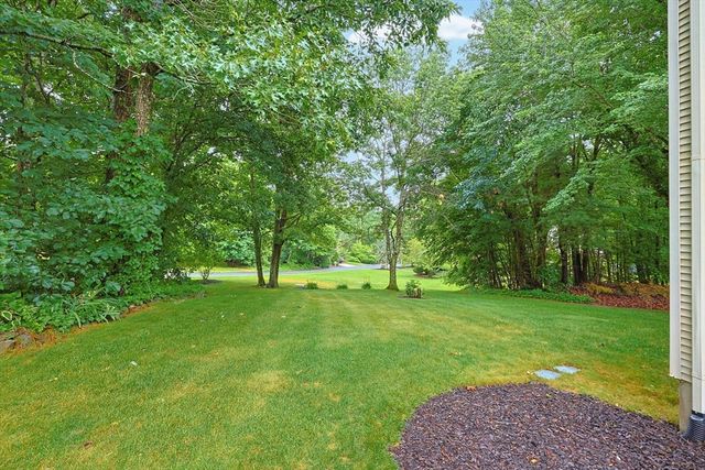 60 Forest View Dr, Millville, MA 01529