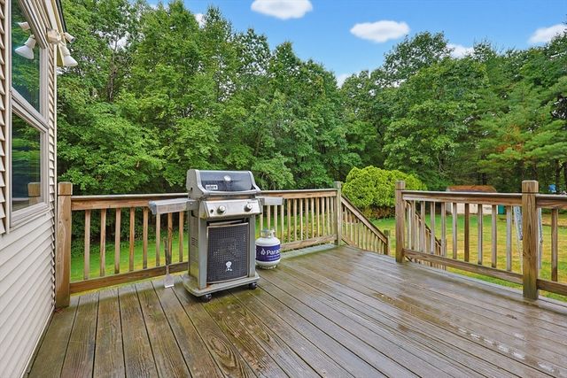 60 Forest View Dr, Millville, MA 01529