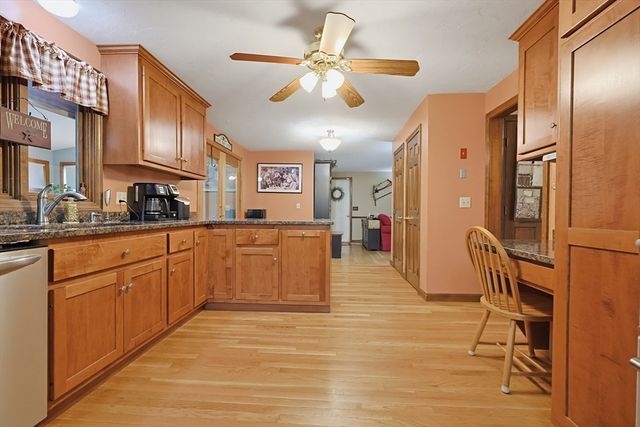 60 Forest View Dr, Millville, MA 01529