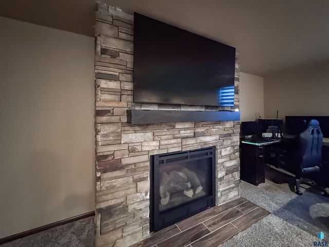 3604 S Home Plate Ave Avenue, Sioux Falls, SD 57110