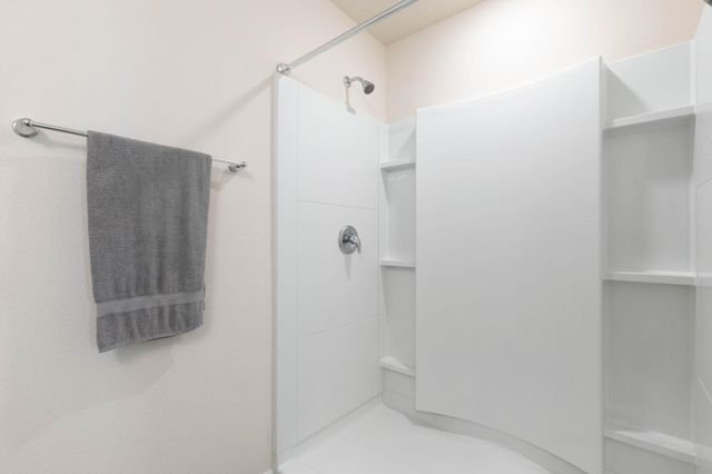 253 Jarama Cir, St Augustine, FL 32084