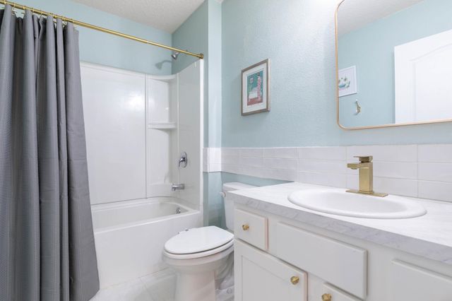 253 Jarama Cir, St Augustine, FL 32084