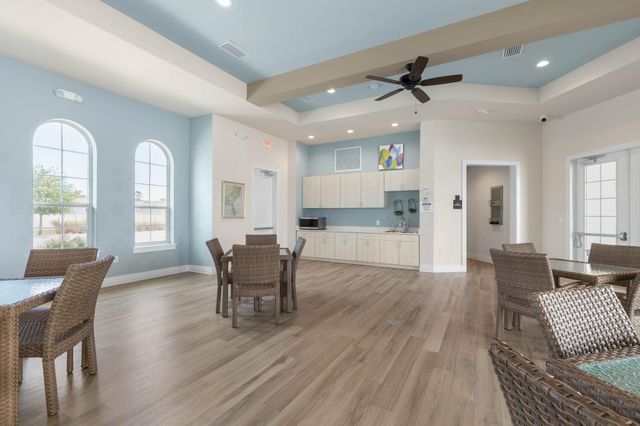 253 Jarama Cir, St Augustine, FL 32084