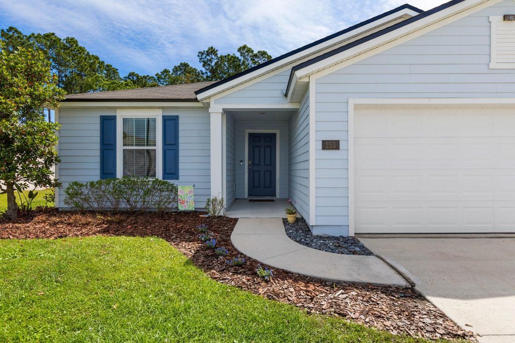 253 Jarama Cir, St Augustine, FL 32084