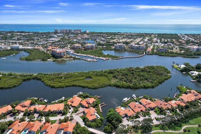 17068 Traverse Circle, Jupiter, FL 33477