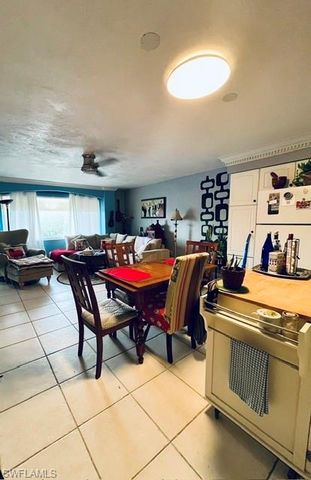 4802 Tudor DR 202, Cape Coral, FL 33904