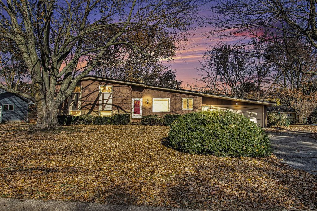 1215 Marlene Street, Holland, MI 49423