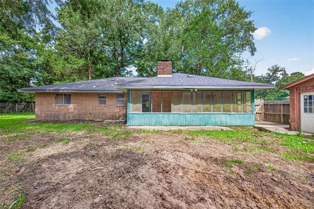 611 Dogwood Trail, Conroe, TX 77316