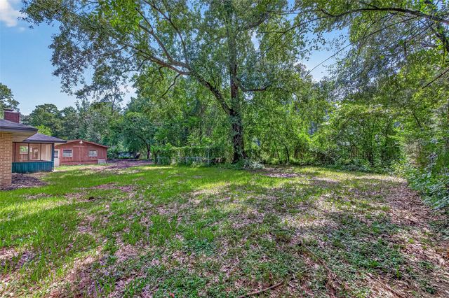 611 Dogwood Trail, Conroe, TX 77316