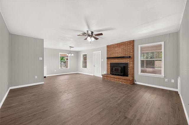 611 Dogwood Trail, Conroe, TX 77316