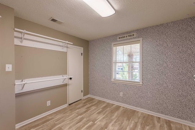 1401 Burroughs Ave, Muscle Shoals, AL 35661