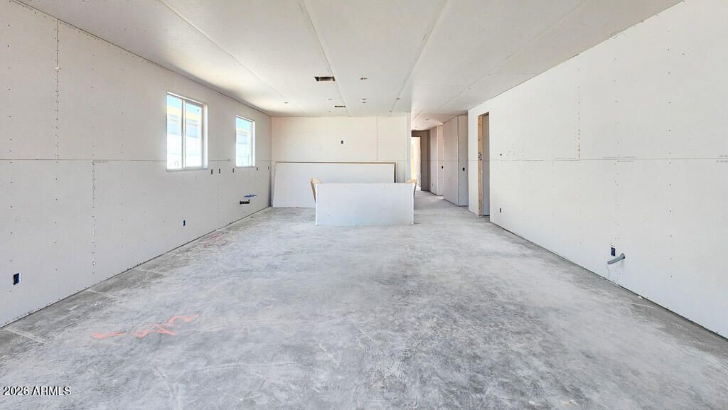 Image 4 of property listing at 6676 E FIDDLENECK Way, San Tan Valley, AZ 85143