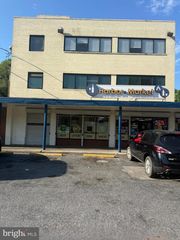 5515 LIVINGSTON RD #3RD FLOOR, Oxon Hill, MD 20745
