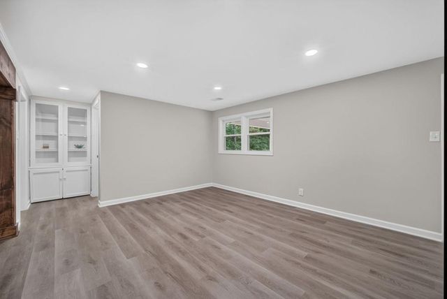 2291 Piney Grove Road, Loganville, GA 30052