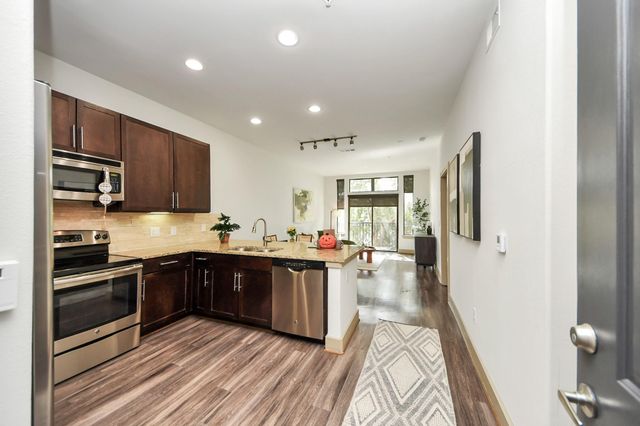 3800 Main St Street 2.505, Houston, TX 77002