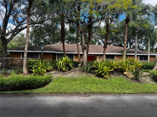 7751 SW 131st St, Pinecrest, FL 33156