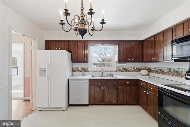 12466 HENDERSON RD, Clifton, VA 20124