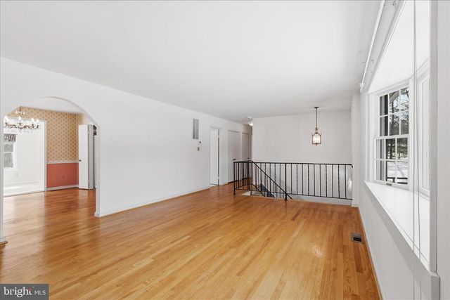 12466 HENDERSON RD, Clifton, VA 20124