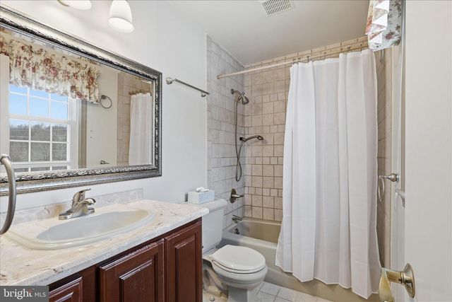 12466 HENDERSON RD, Clifton, VA 20124